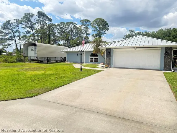 3019 Jacaranda Avenue, Lake Placid, FL 33852
