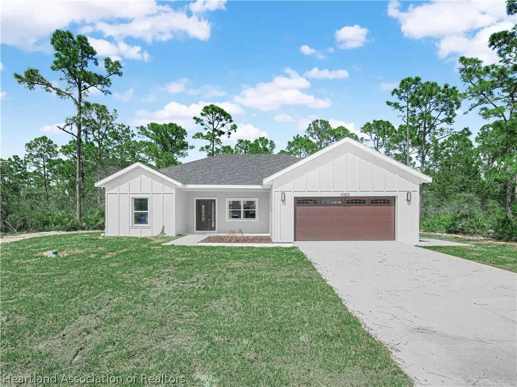 321 Roadrunner Avenue, Sebring, FL 33870 - #1
