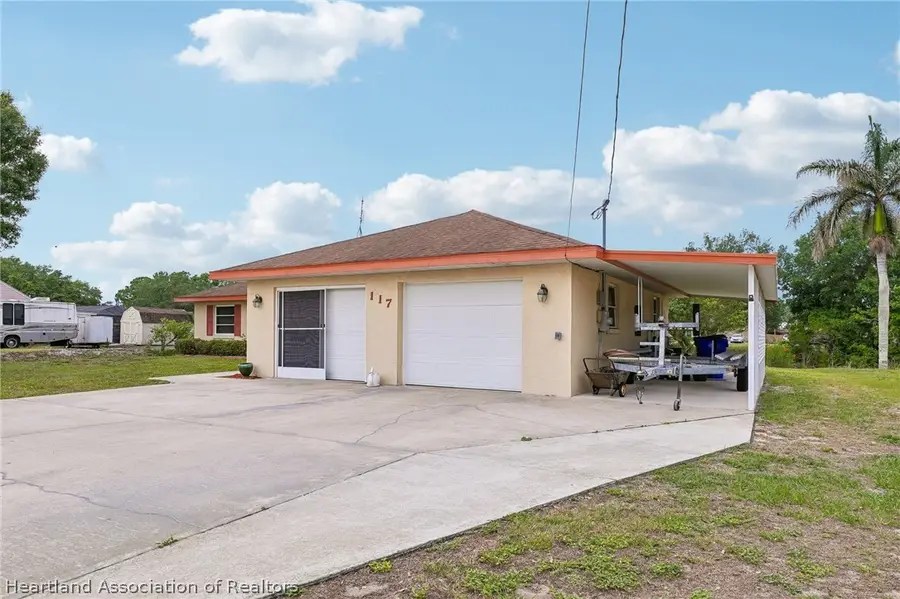 117 Autumn Terrace, Lake Placid, FL 33852 - #2