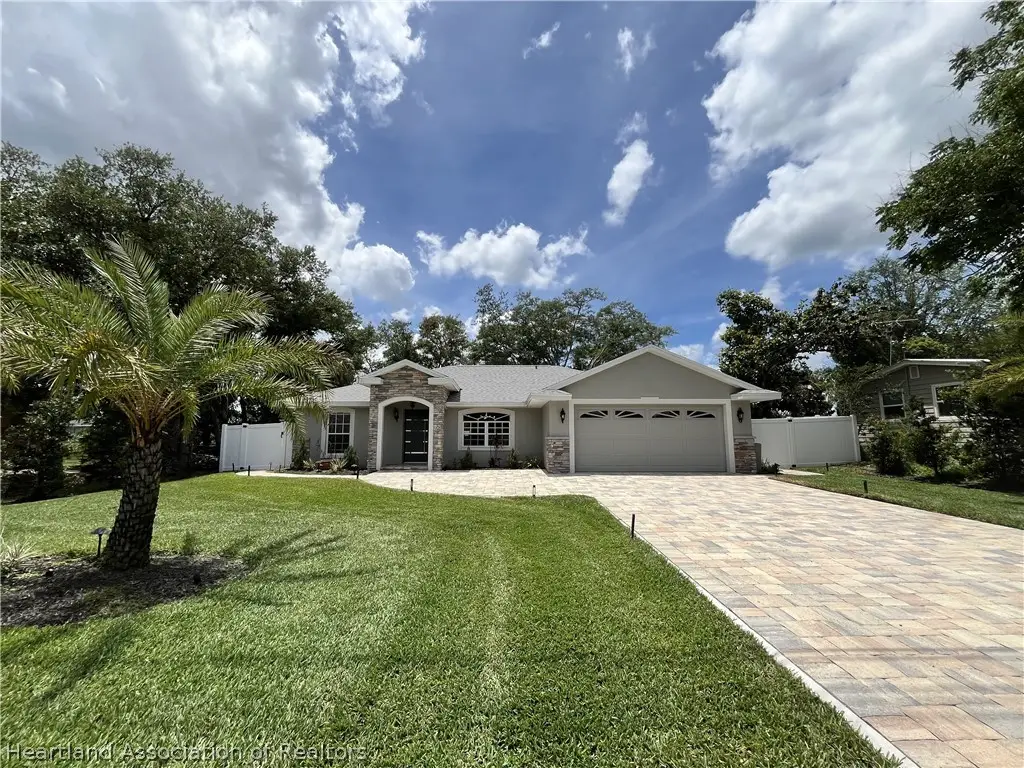 1823 N Olivia Drive, Avon Park, FL 33825 - #1