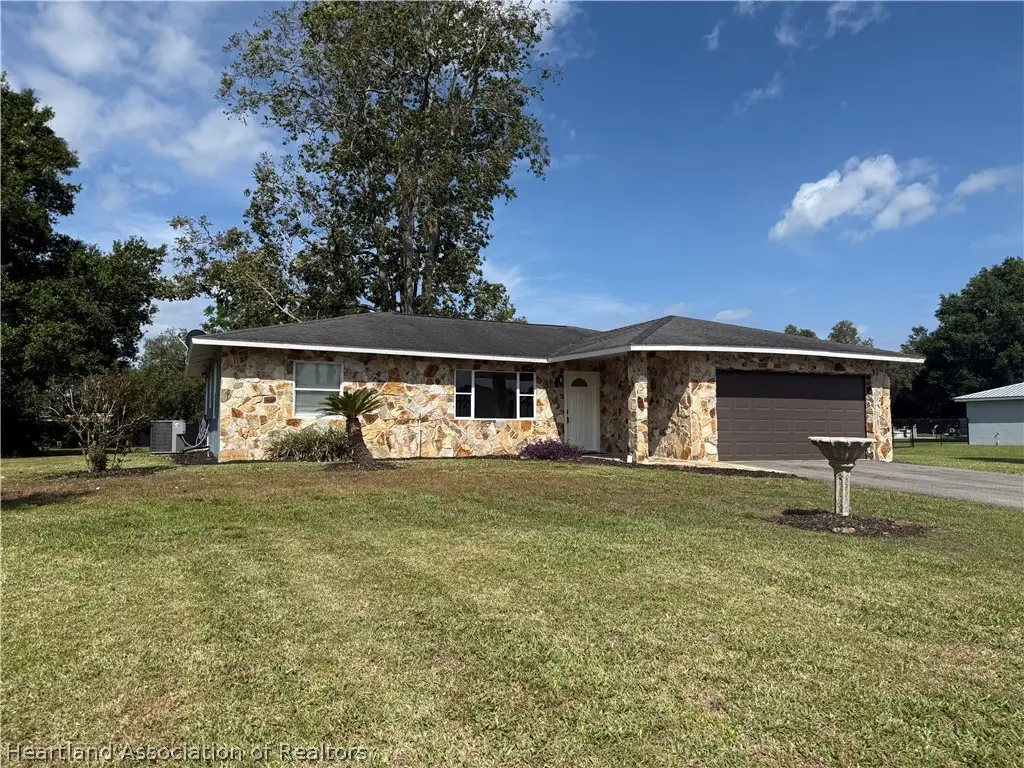 208 Blossom Drive, Sebring, FL 33876 - #1