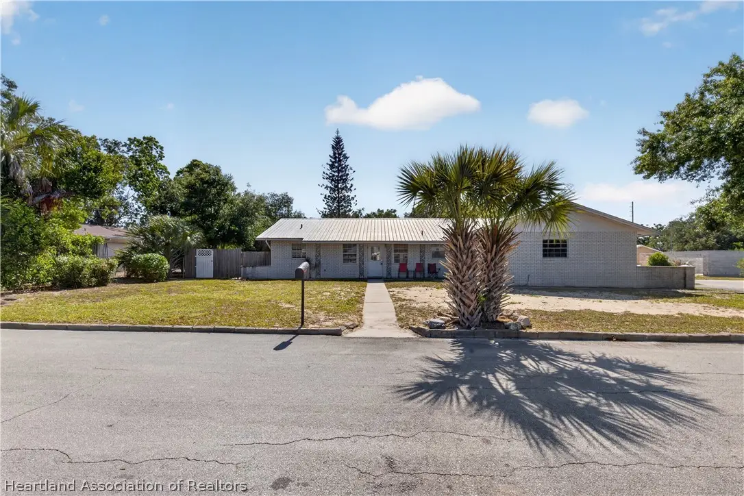 11 S Lantana Avenue, Avon Park, FL 33825 - #1