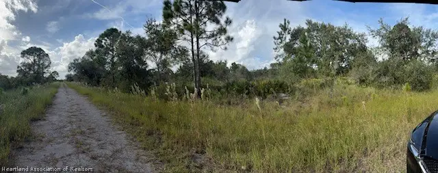 327 Bellanca Street Nw, Lake Placid, FL 33852 - #3