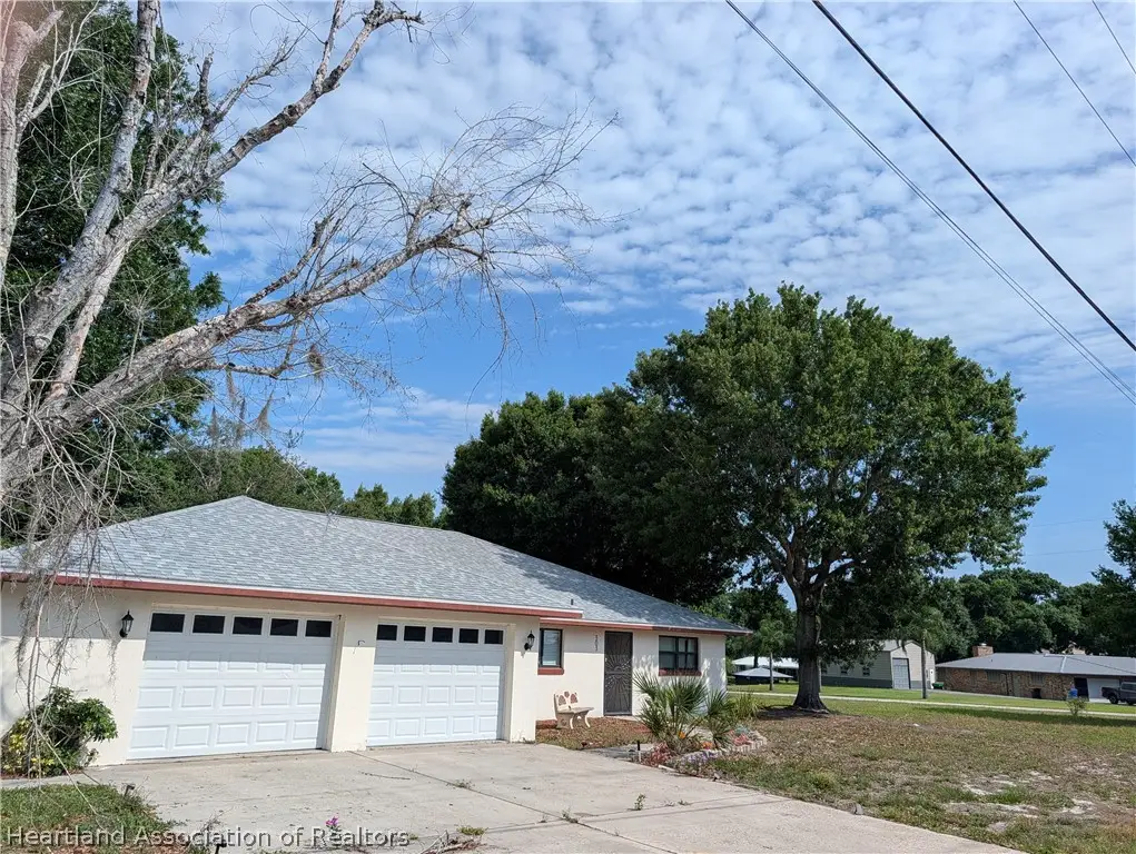 303 E Waterway Avenue Nw, Lake Placid, FL 33852 - #1