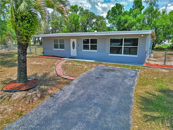 2780 N Seneca Drive E, Avon Park, FL 33825