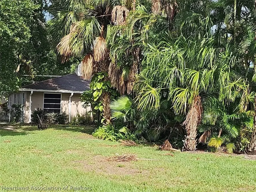676 NE 28th Avenue, Okeechobee, FL 34972 - #2