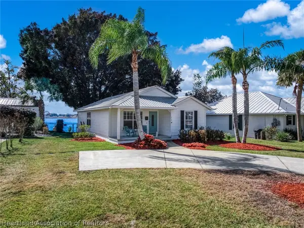 215 Tulane Circle, Avon Park, FL 33825