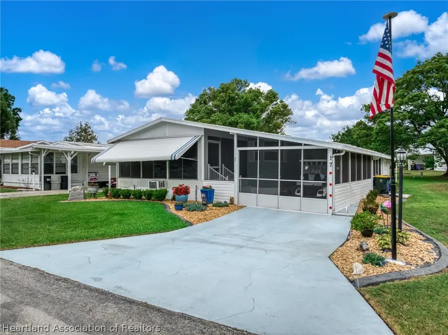 17 Venetian Parkway, Lake Placid, FL 33852 - #3