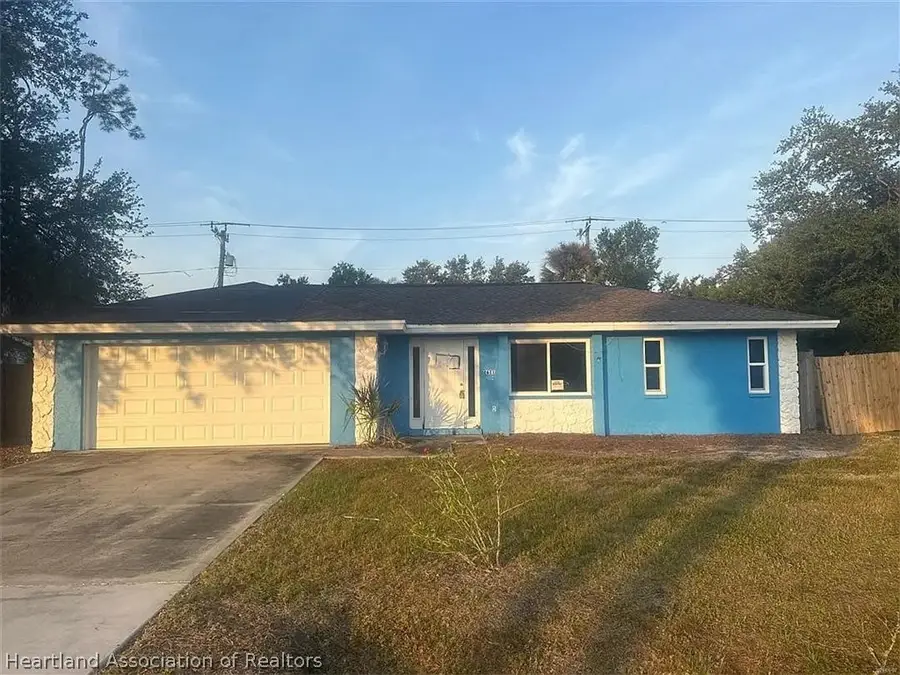 2611 Lakeshore Circle, Port Charlotte, FL 33952 - #2