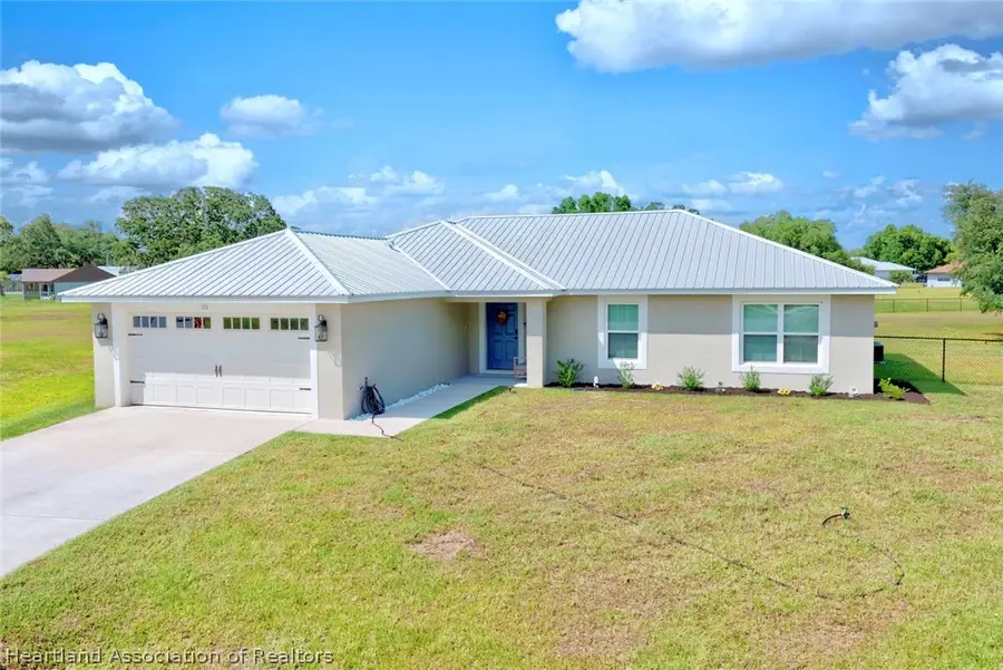 111 Vale Court, Sebring, FL 33876 - #2