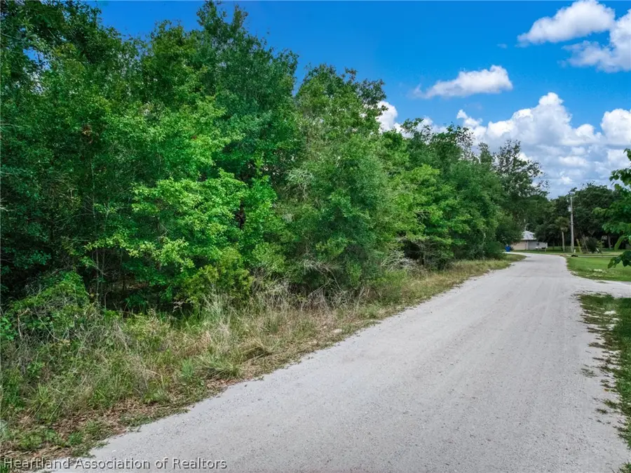 2521 Pine Needle Drive, Sebring, FL 33875 - #2