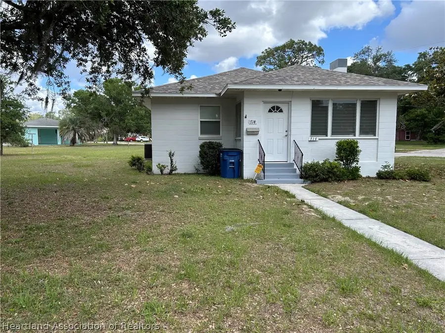 714 Hickory Street, Sebring, FL 33870 - #2