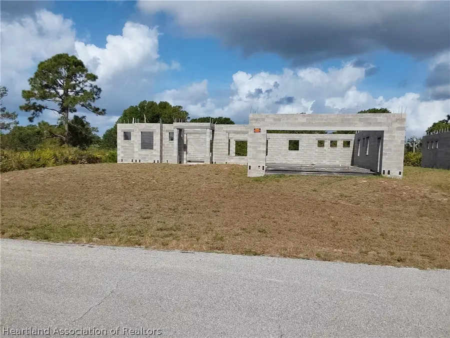 639 Corsica Avenue Ne #9, Lake Placid, FL 33852 - #3