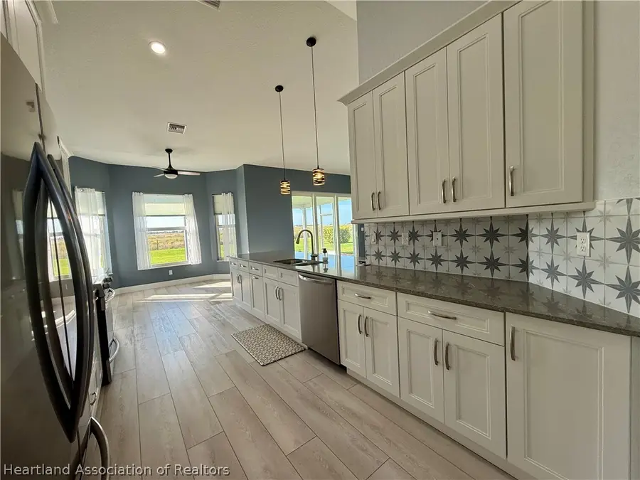 561 Sunset Pointe Drive, Lake Placid, FL 33852 - #3