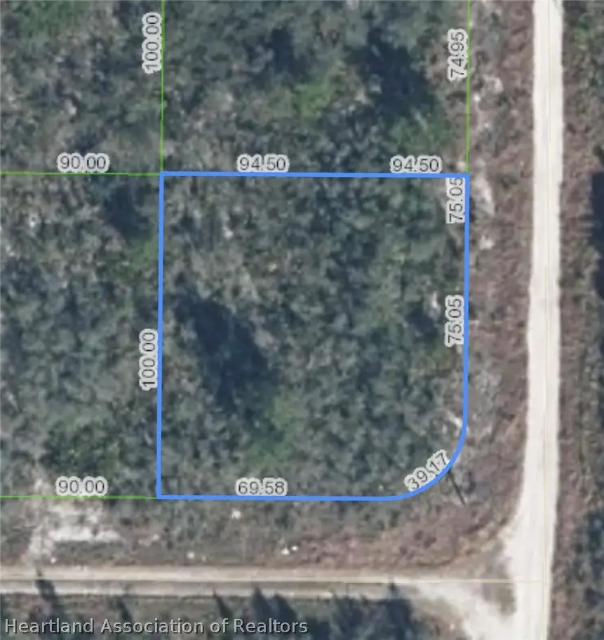 203 Oriole Avenue, Sebring, FL 33870 - #2