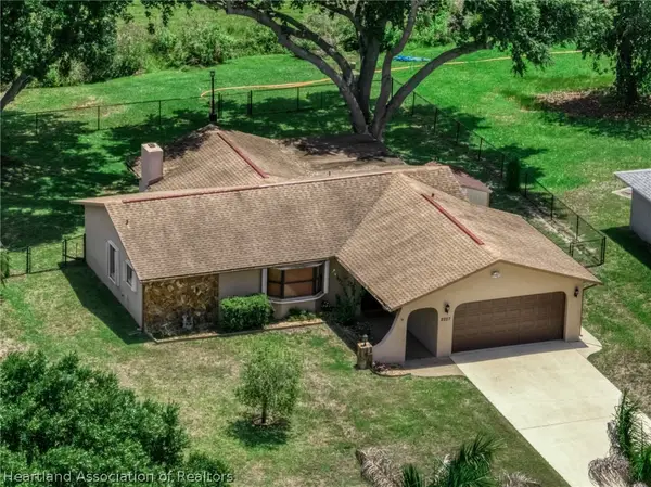 2227 Pinewood Boulevard, Sebring, FL 33870