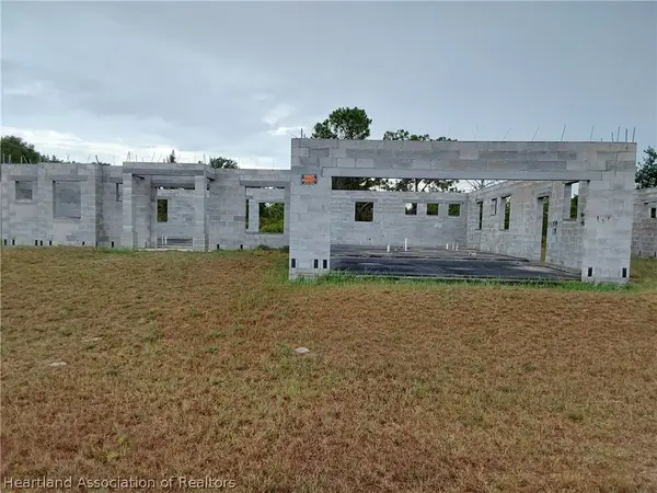 641 Corsica Avenue Ne, Lake Placid, FL 33852