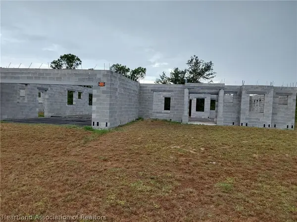 645 Corsica Avenue Ne, Lake Placid, FL 33852