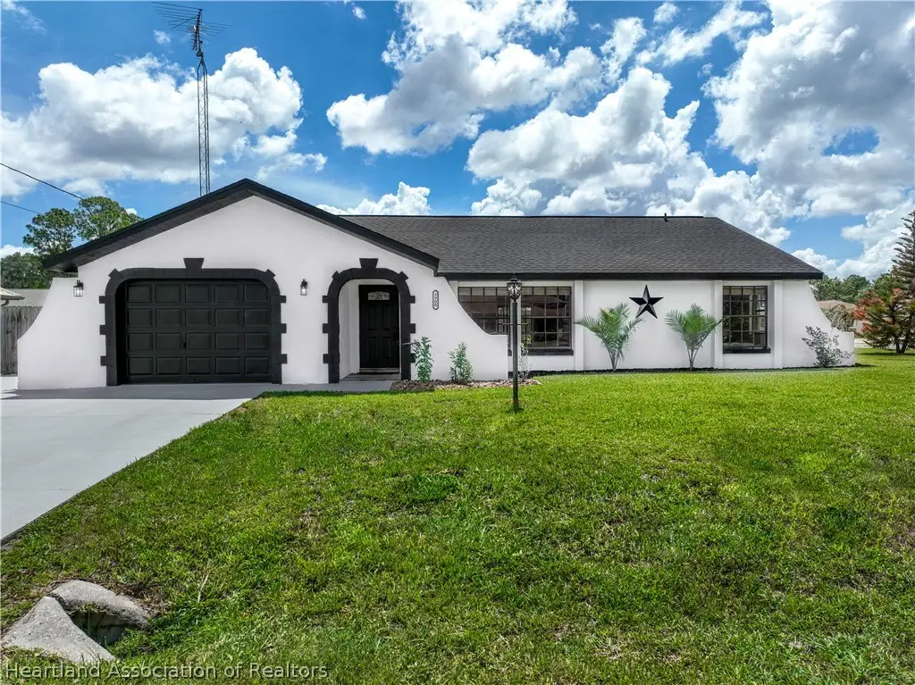 3900 Loretto Avenue, Sebring, FL 33872 - #1