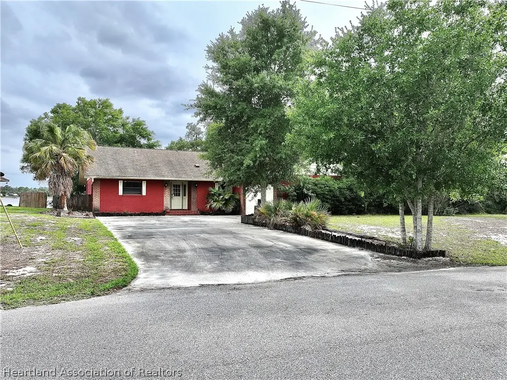 3260 Popinjay Avenue, Lake Placid, FL 33852 - #1