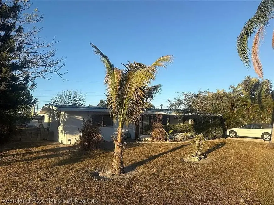 2131 Aldridge Avenue, Fort Myers, FL 33907 - #3
