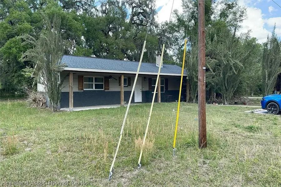 327 NE 6th Avenue, Trenton, FL 32693 - #2