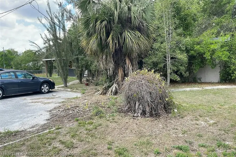 327 NE 6th Avenue, Trenton, FL 32693 - #3