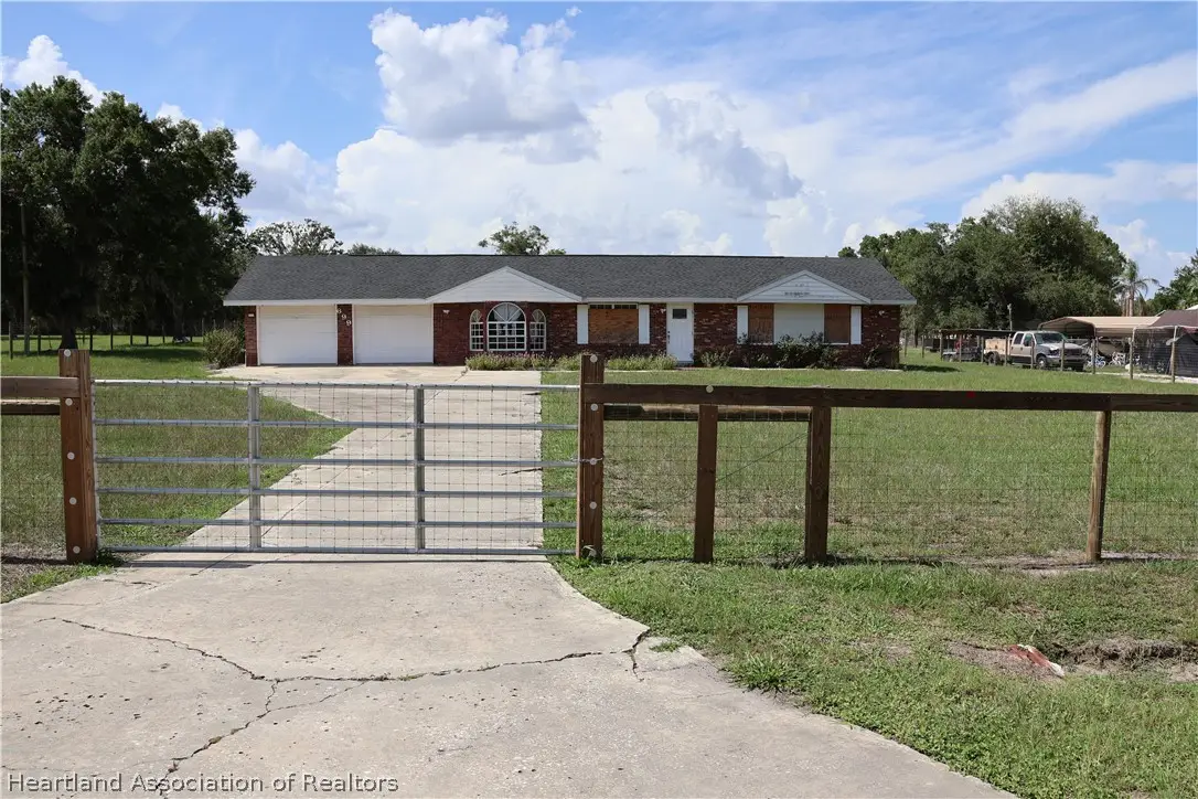 699 Baker Street, Wauchula, FL 33873 - #1