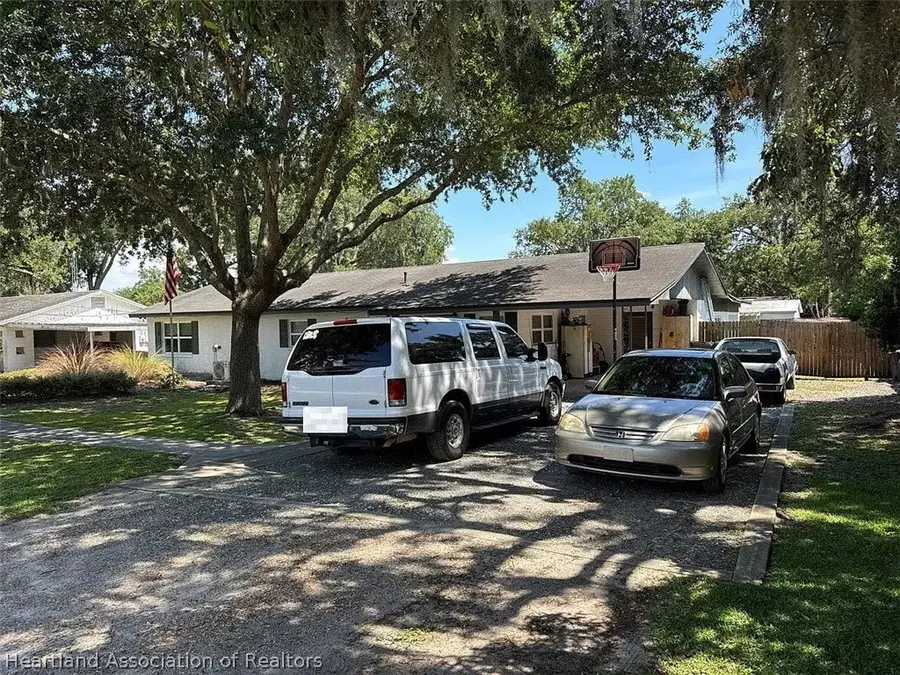 314 E Gulley Avenue, Oakland, FL 34760 - #2
