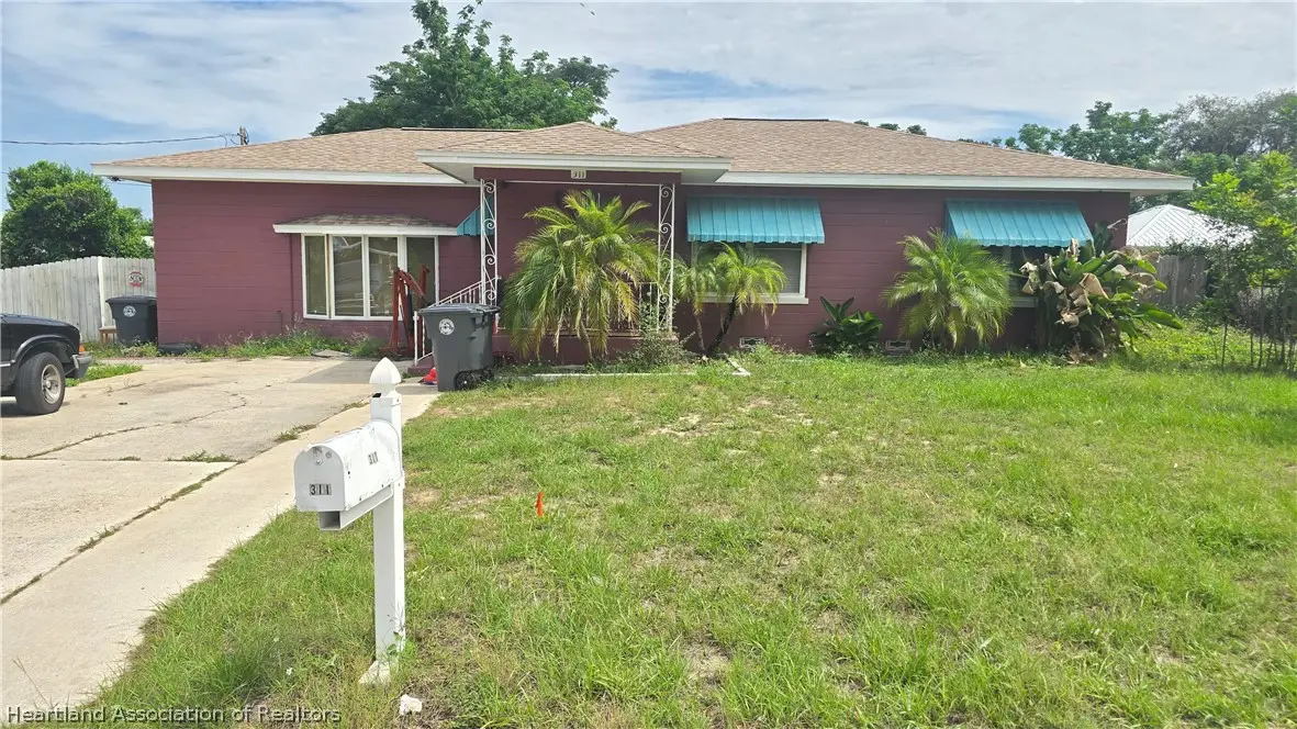 311 E Walnut Street, Avon Park, FL 33825 - #1