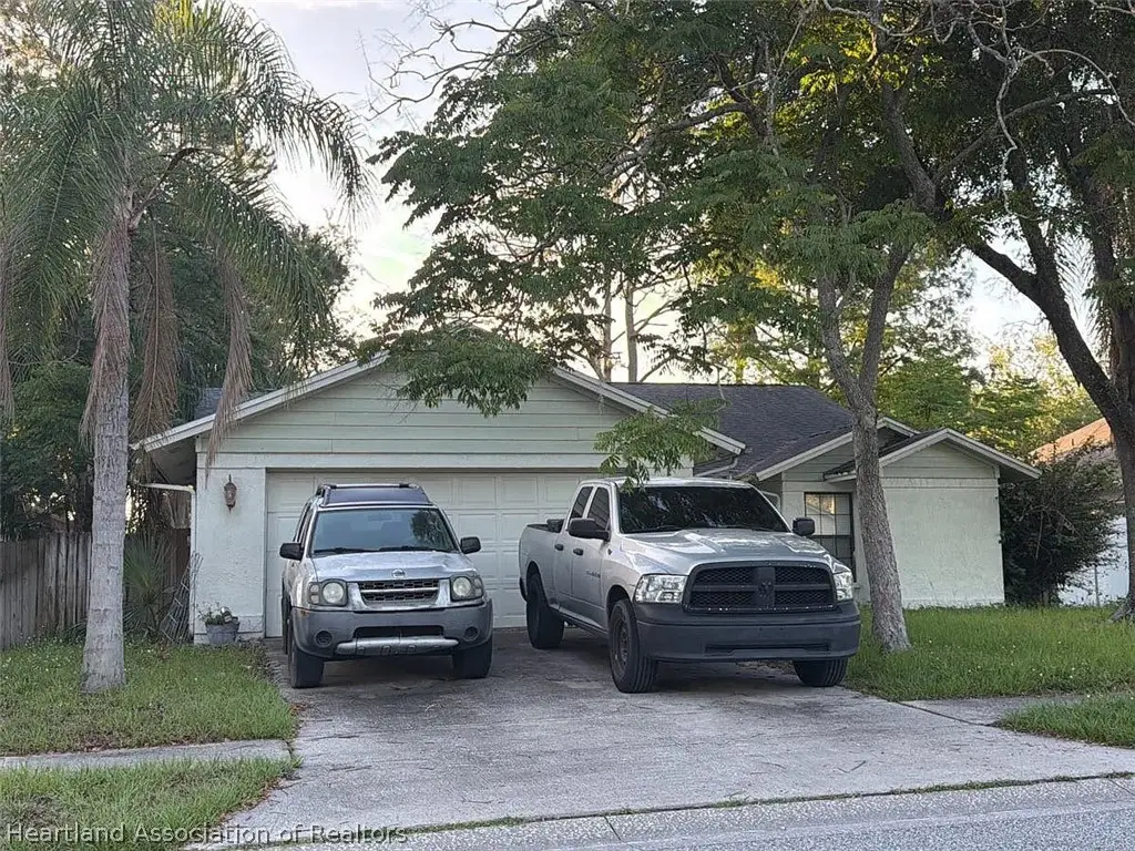 1630 Spinning Wheel Drive, Lutz, FL 33559 - #1