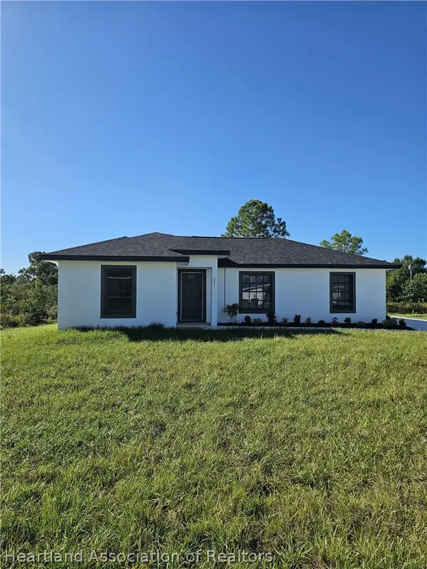 211 Islamorada Street Ne, Lake Placid, FL 33852
