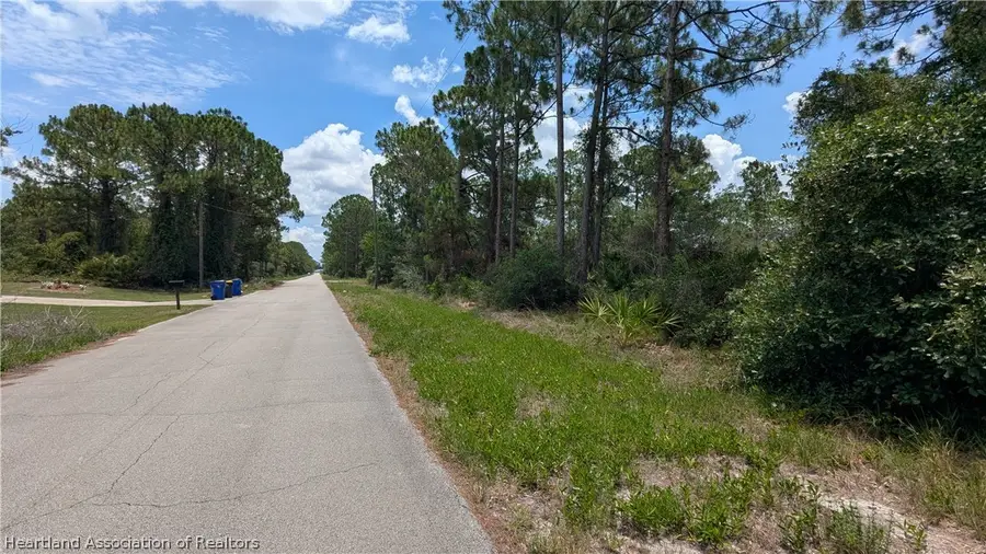 340 Comanche Street Nw, Lake Placid, FL 33852 - #3