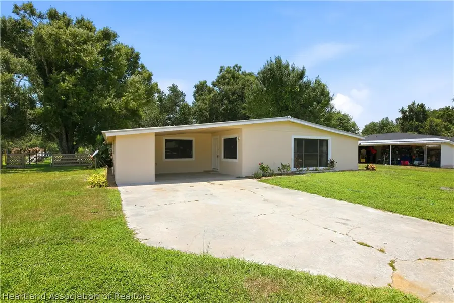 319 Riverside Drive, Wauchula, FL 33873 - #2