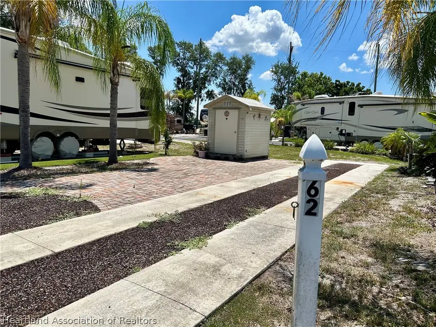 2928 Birdie Drive, Bowling Green, FL 33834 - #3