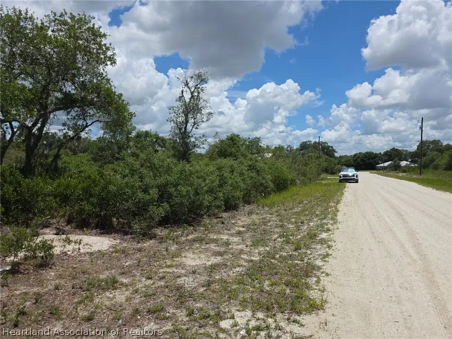 2052 W Lowen Road, Avon Park, FL 33825 - #2
