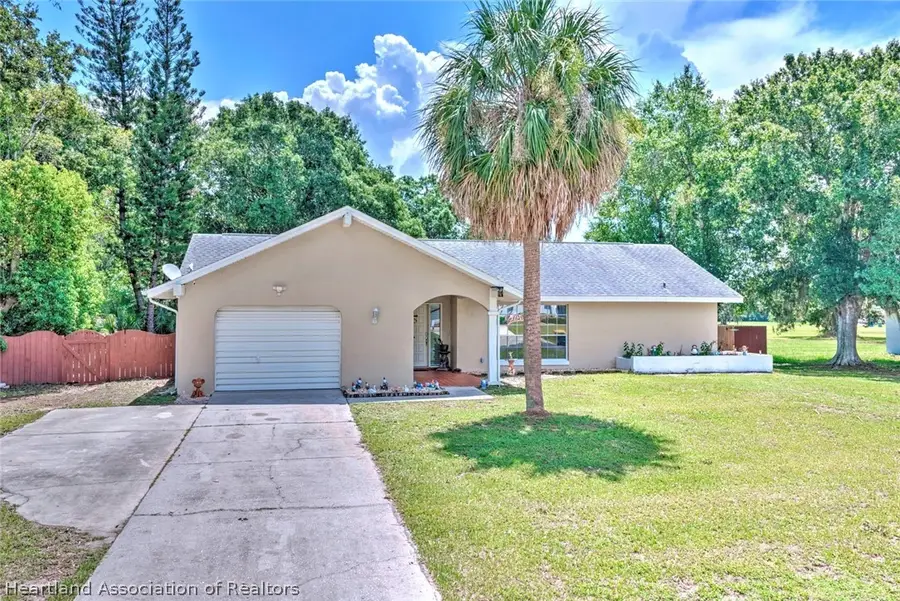 501 Dogwood Drive, Sebring, FL 33876 - #3