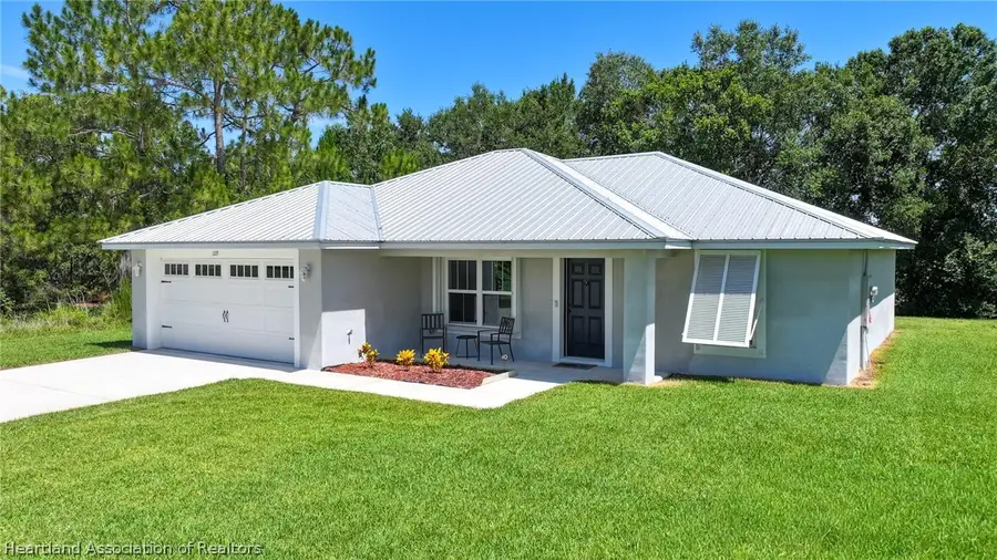 129 Autumn Avenue, Lake Placid, FL 33852 - #3