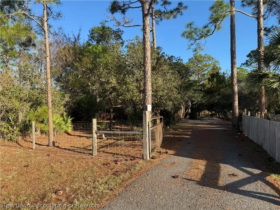 1090 Hyacinth Avenue, Sebring, FL 33875 - #2