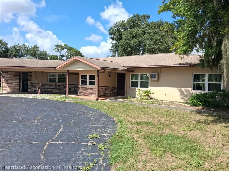1706 Lake Clay Drive, Lake Placid, FL 33852 - #2