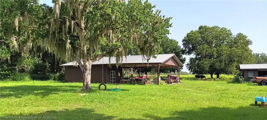 1202 W Main Street, Bowling Green, FL 33834 - #3