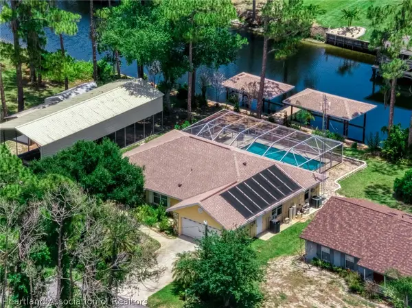 1045 Winter Green Street, Lake Placid, FL 33852
