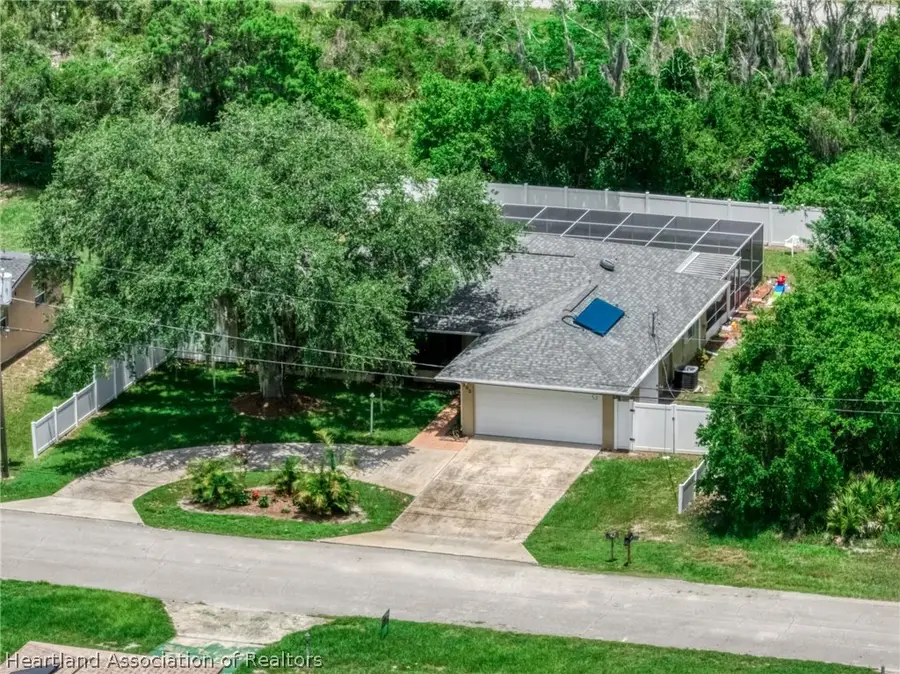 302 Lotus Avenue, Sebring, FL 33872 - #2