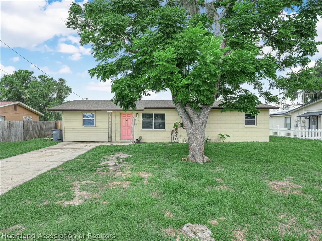 5031 Willow Avenue, Bowling Green, FL 33834 - #1