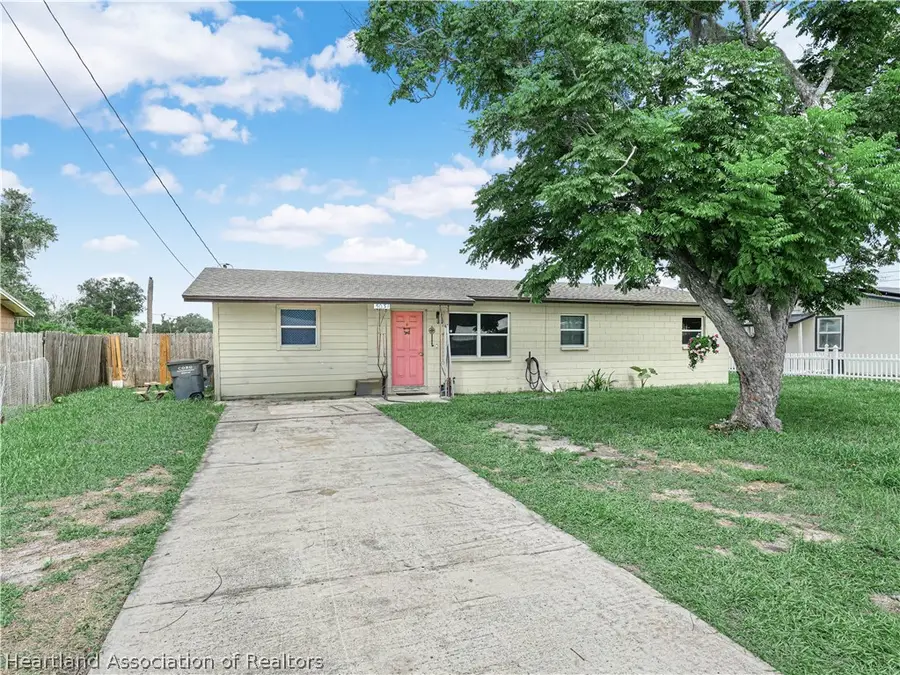 5031 Willow Avenue, Bowling Green, FL 33834 - #2