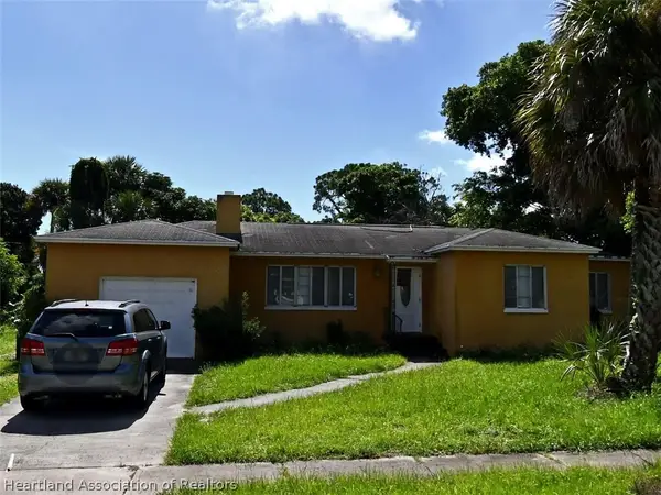 1120 Colonial Road, Fort Pierce, FL 34950