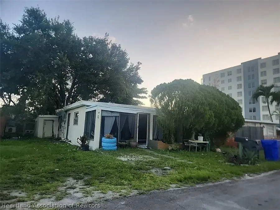 6109 Lincoln Street, Hollywood, FL 33024 - #2