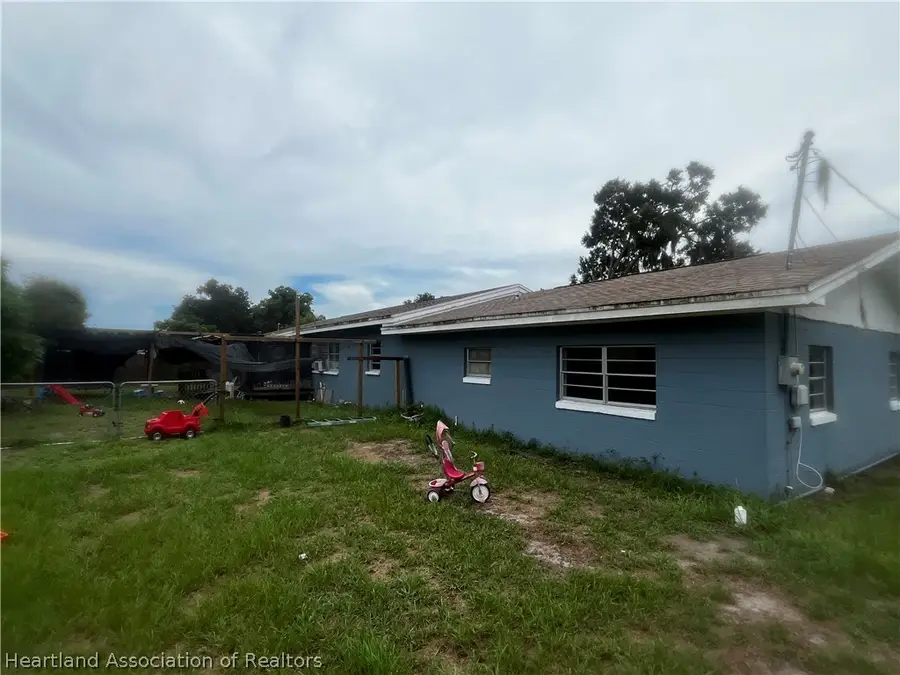 300 Dixie Drive, Fort Meade, FL 33841 - #3