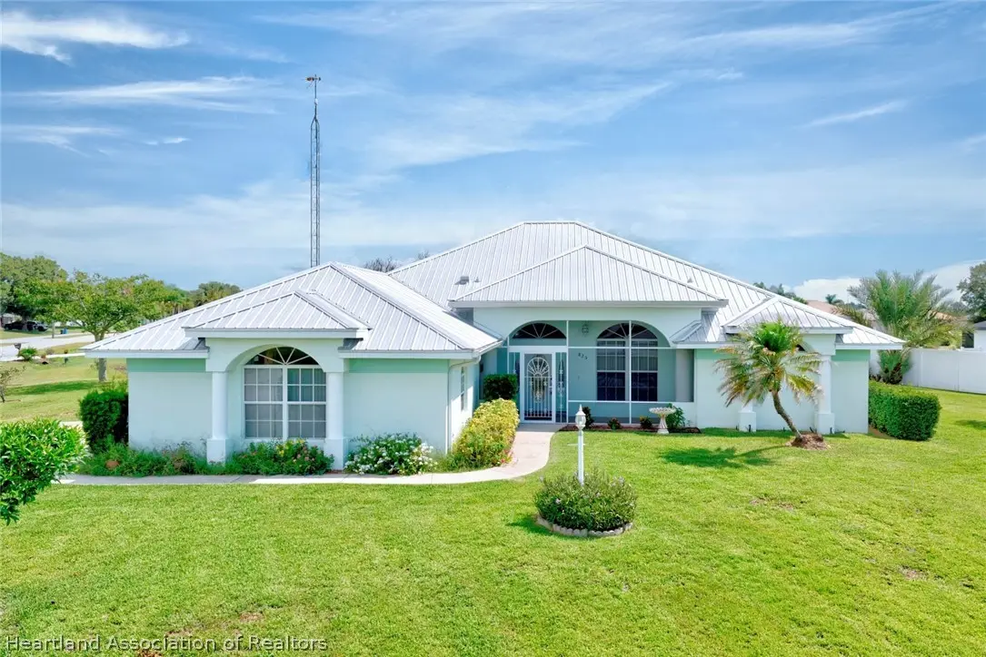 825 Holly Drive, Sebring, FL 33876 - #1