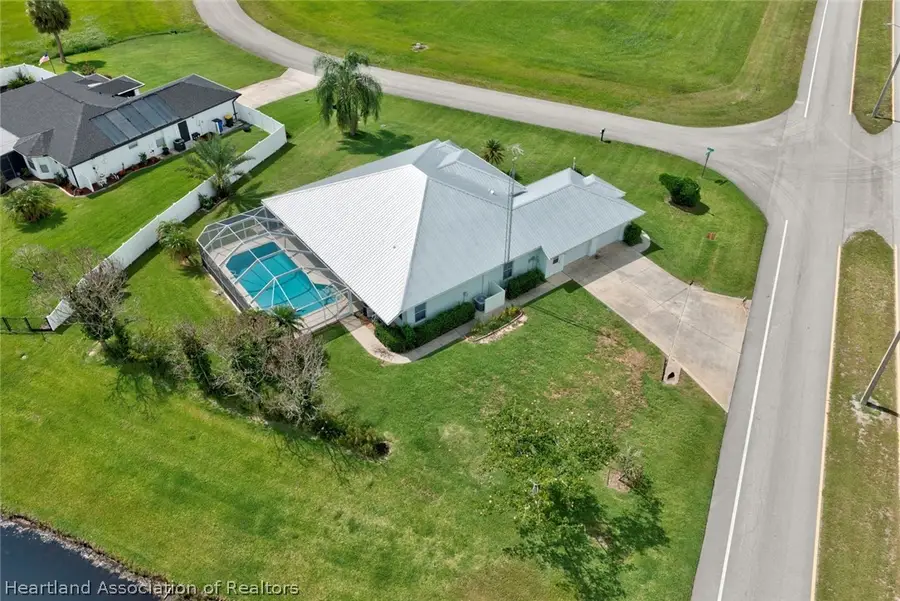 825 Holly Drive, Sebring, FL 33876 - #2